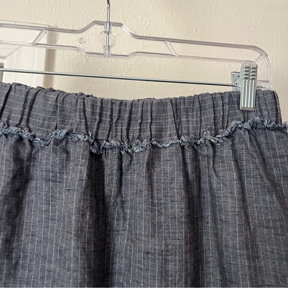 CLAUDE tulum grey pin stripe linen wide tapered balloon barrel cropped pants - Picture 5 of 8